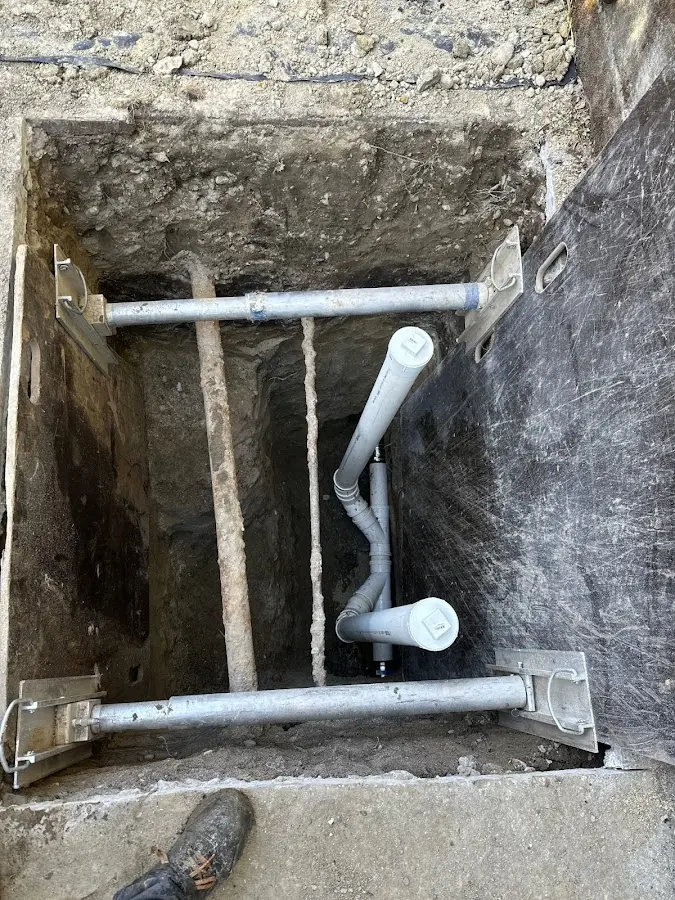 Experienced plumber completing Gas Line Repair work in Hilliard